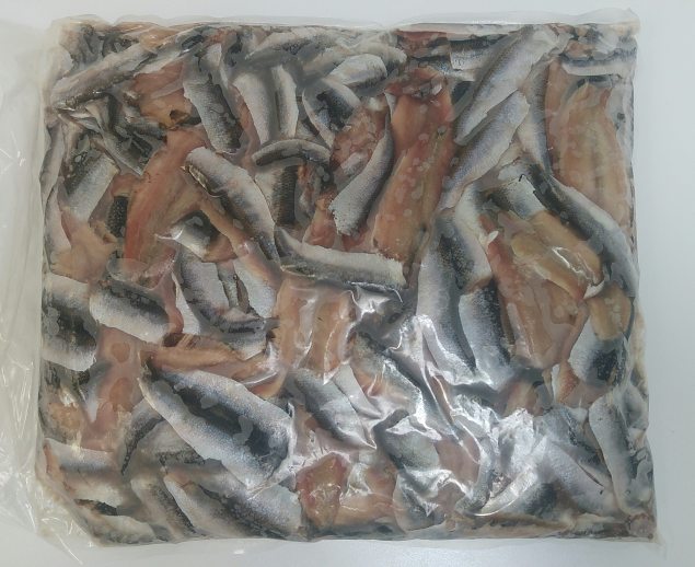 herring fillets in 5kg vacuum herring fillets in 5kg vacuum | Gallery